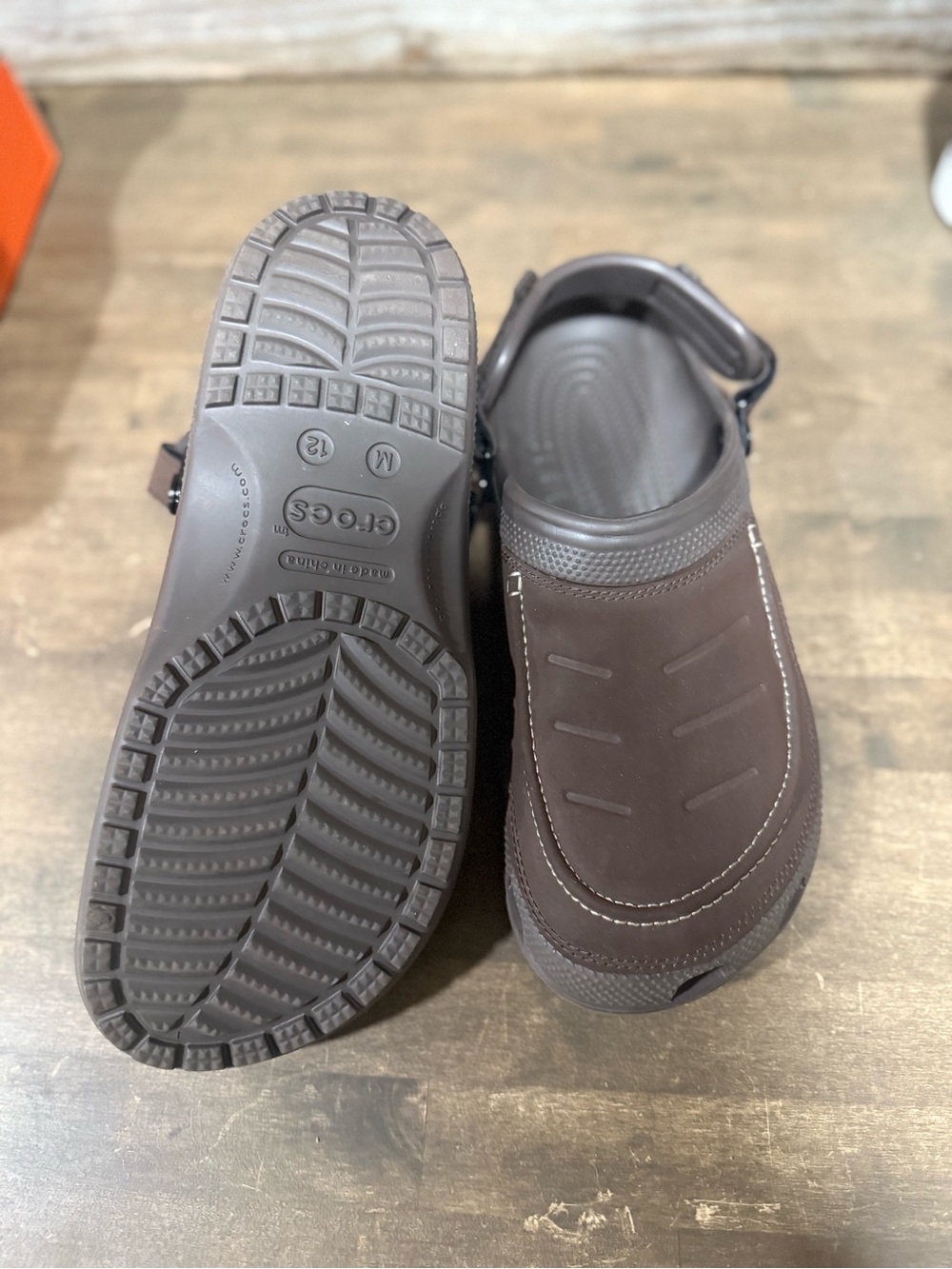 CROCS Brown Classic Clog with Adjustable Heel Strap - Picture 3 of 3